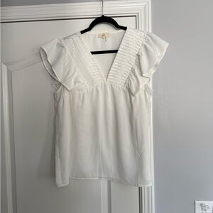 NWOT Entro White Flutter Sleeve Women's Top